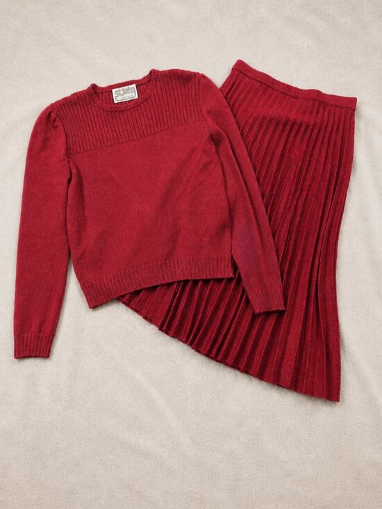 St. John Dresses & Skirts - St. John Vintage Red Knit Sweater Pleated Skirt Set Medium